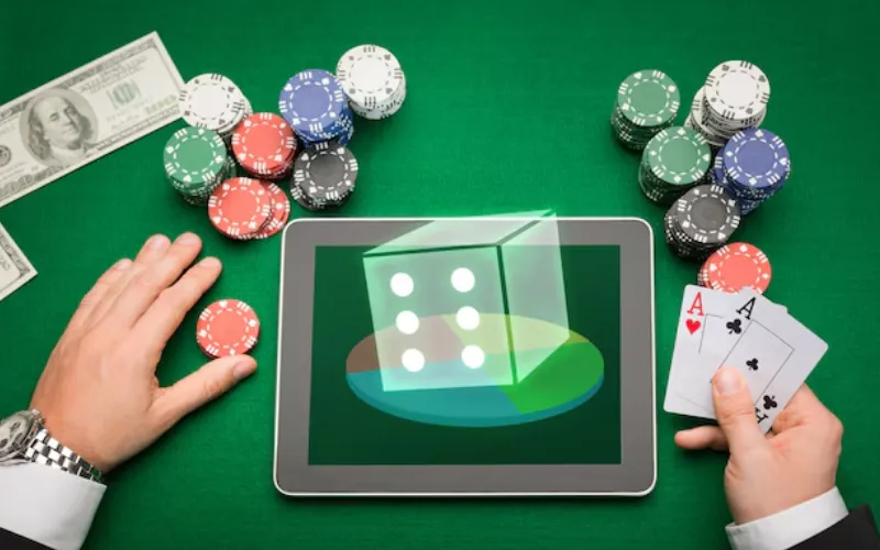 poker baazi apk download​ at zynga poker body image
